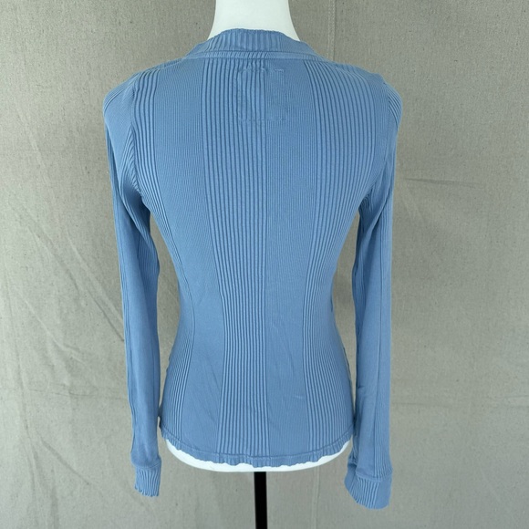 Aerie Essential Blue Henley Laying Long Sleeve T-Shirt Size L - Picture 7 of 7